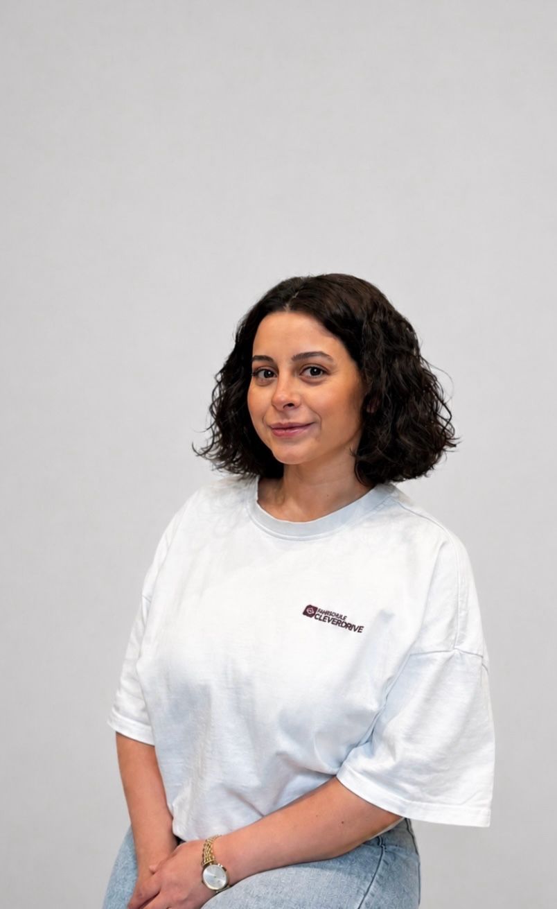 Merve – Front Office